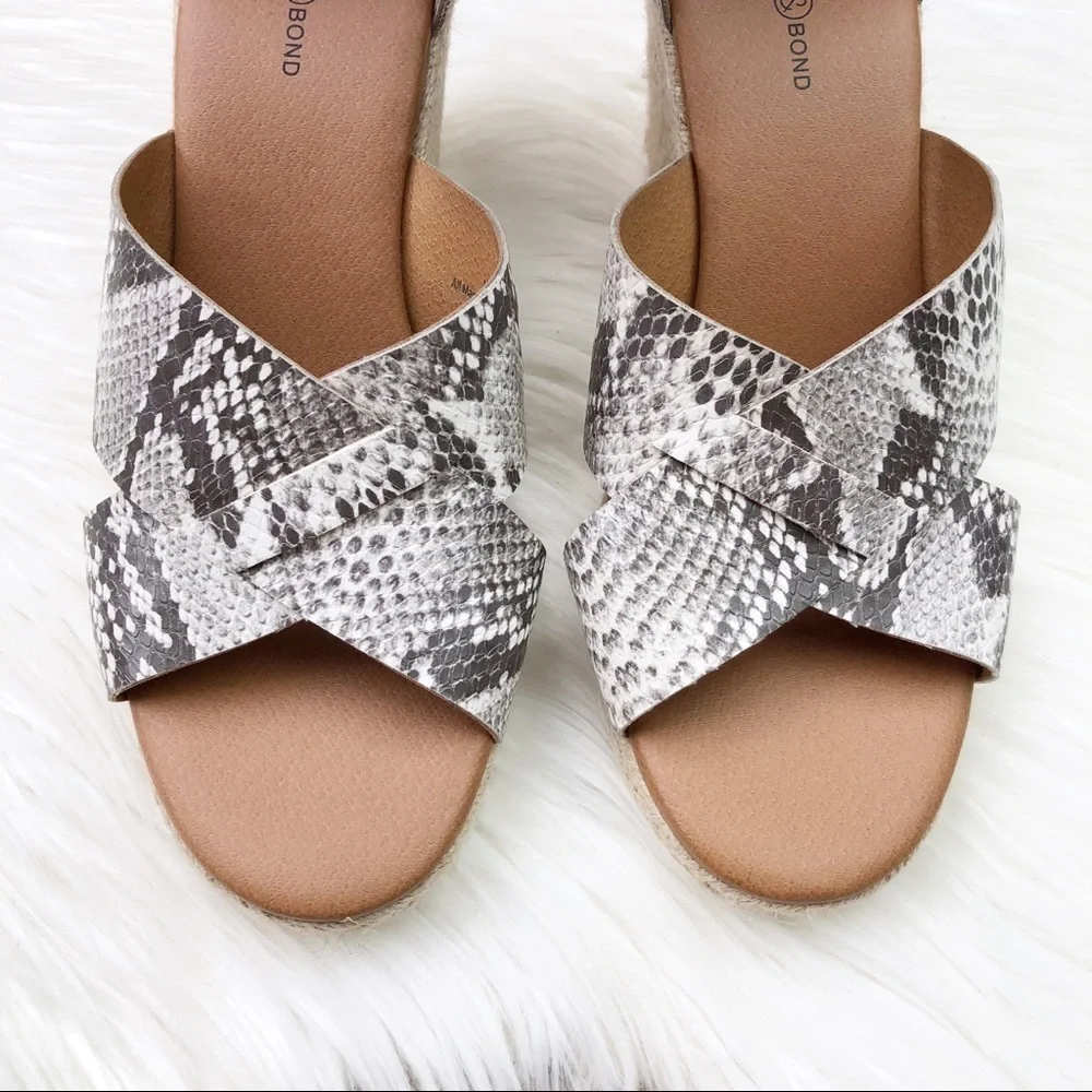 New Treasure and Bond Poppy Espadrille Wedges